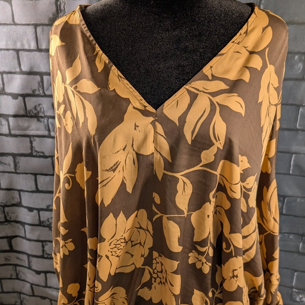 Easel Boutique- Beautiful Brown and Floral Tan V-Neck Blouse